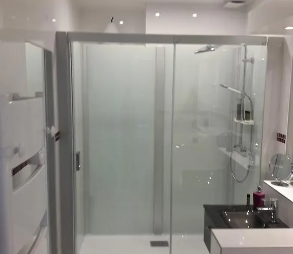 La Demeure D'elodie Apartment *